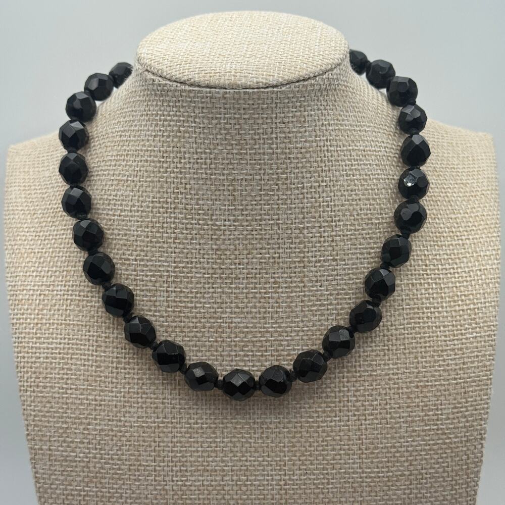 Vintage sz‎ OS Black Faceted Beaded Necklace Adjustable Gold Clasp